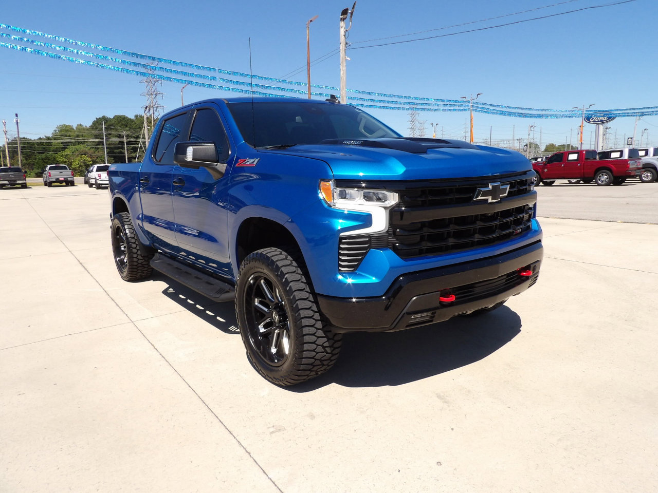 Used 2022 Chevrolet Silverado 1500 LT Trail Boss w/ LT Trail Boss Premium Package image 4