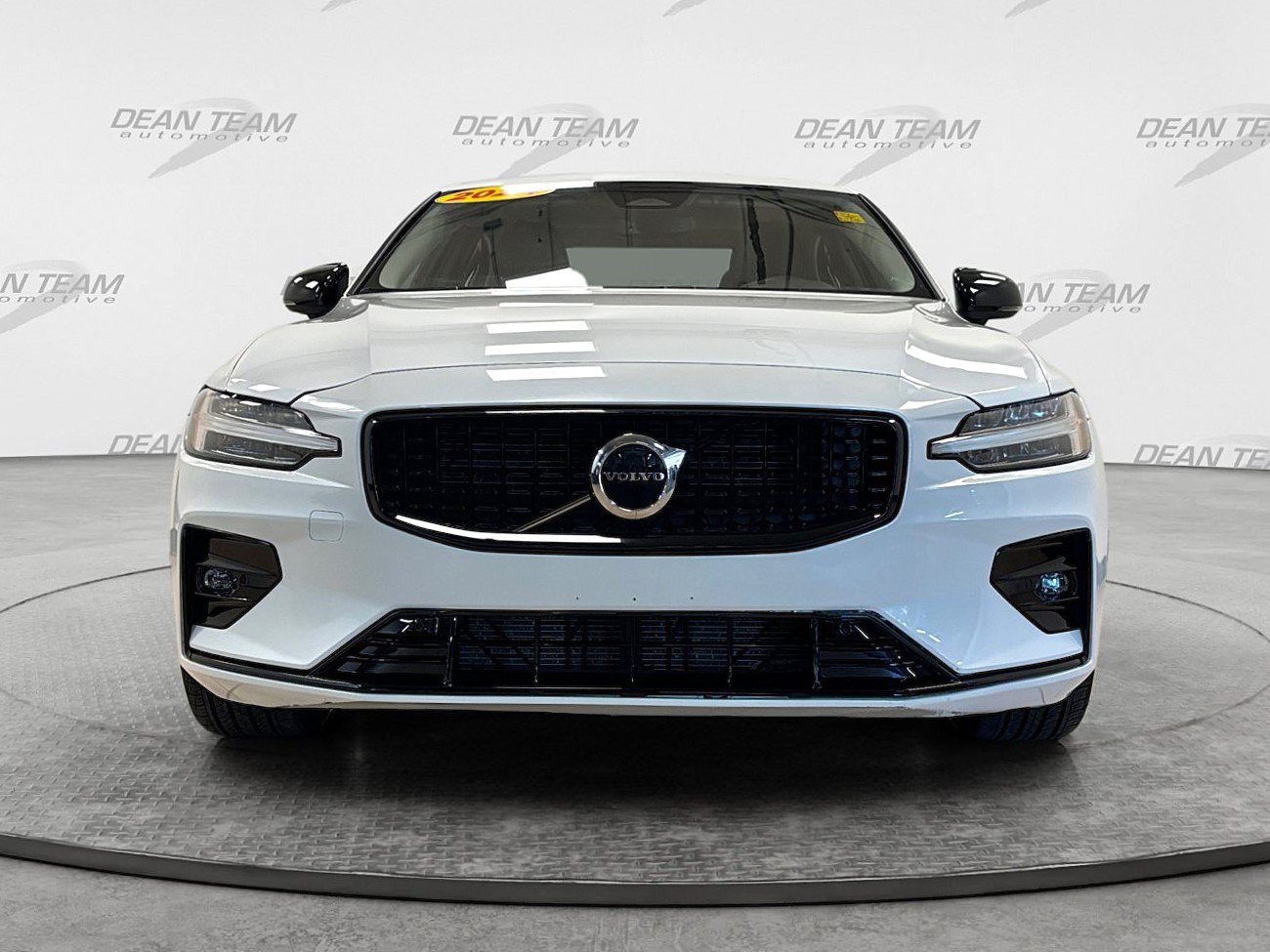 Used 2024 Volvo S60 B5 Core FWD image 7