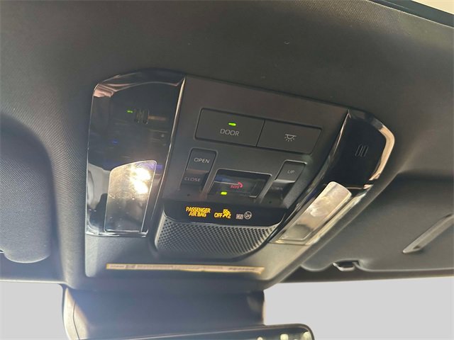 Used 2024 Lexus GX 550 image 35