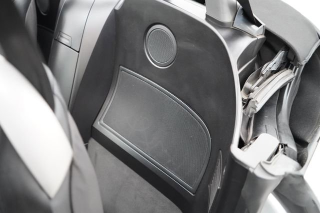 Used 2003 BMW Z4 2.5i image 46