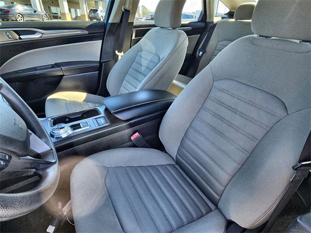 Used 2018 Ford Fusion S image 19