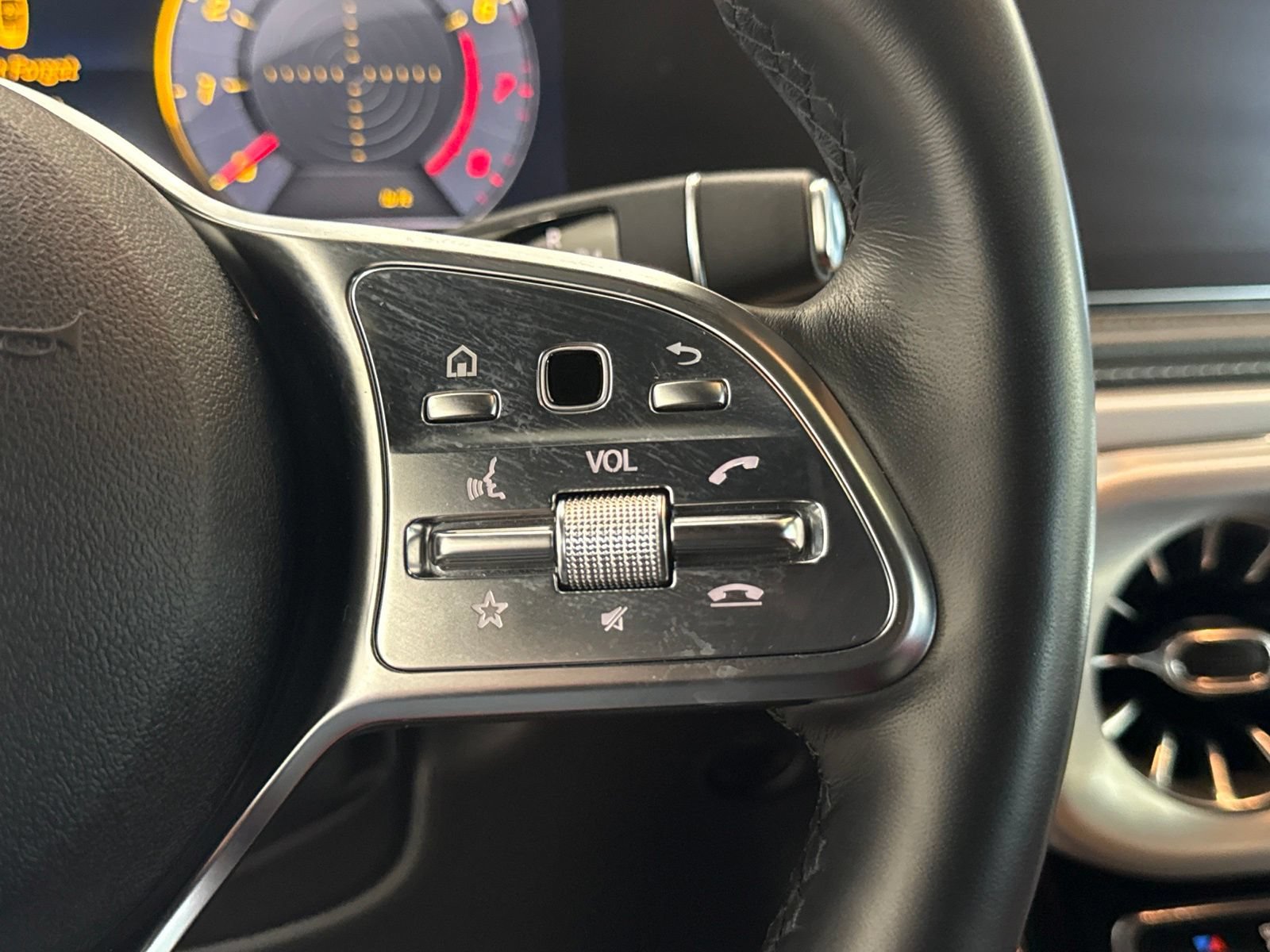 Used 2022 Mercedes-Benz G 550 image 26
