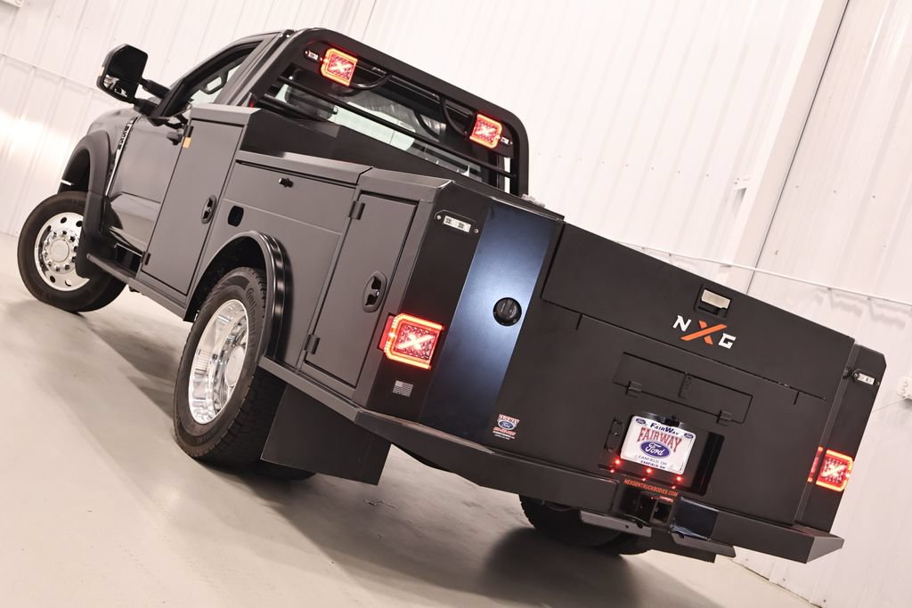 Certified 2025 Ford F550 4x4 Regular Cab Super Duty image 40