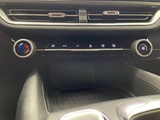 New 2026 Chevrolet Equinox EV LT image 6