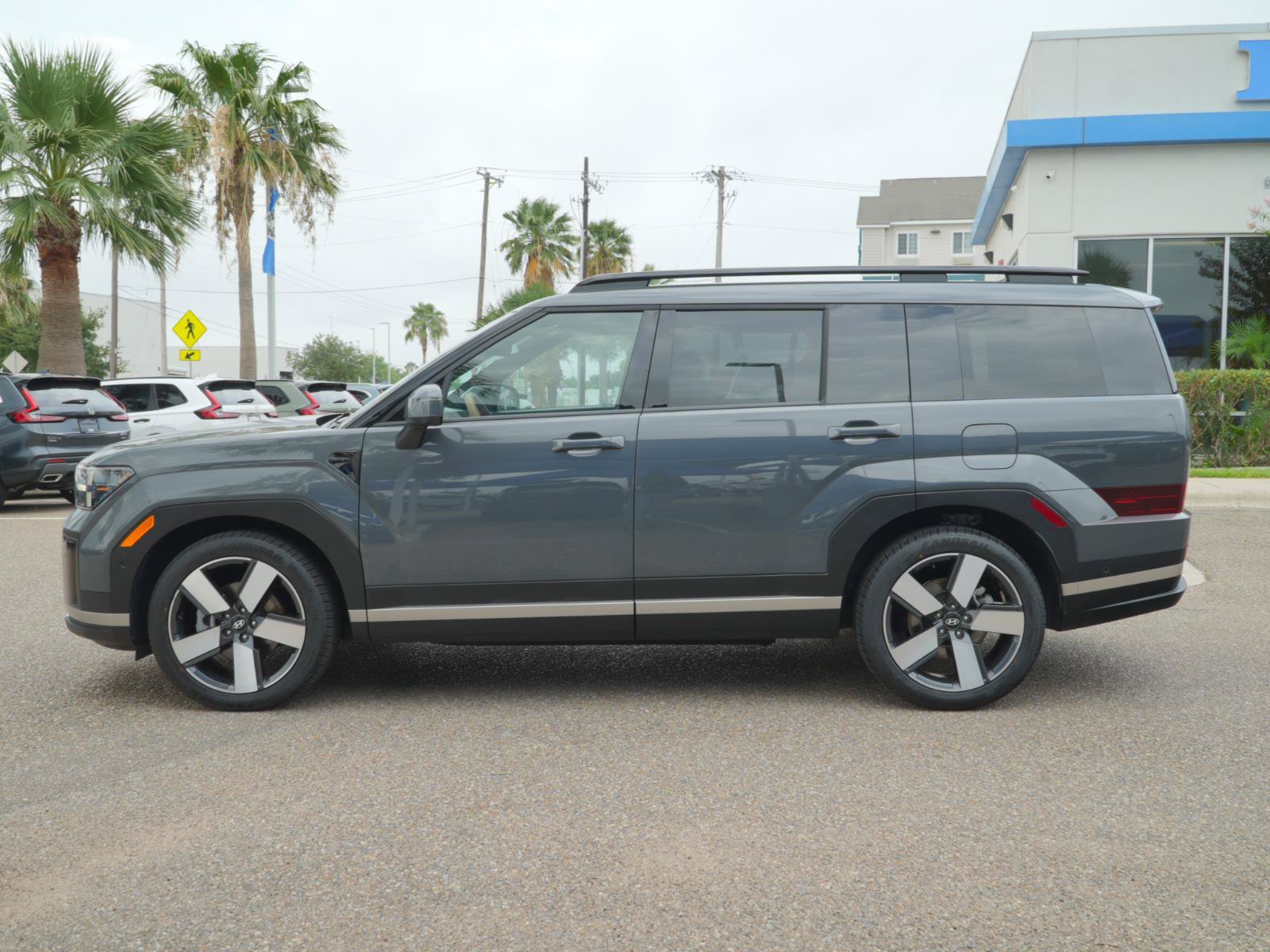 Used 2024 Hyundai Santa Fe Limited FWD image 10