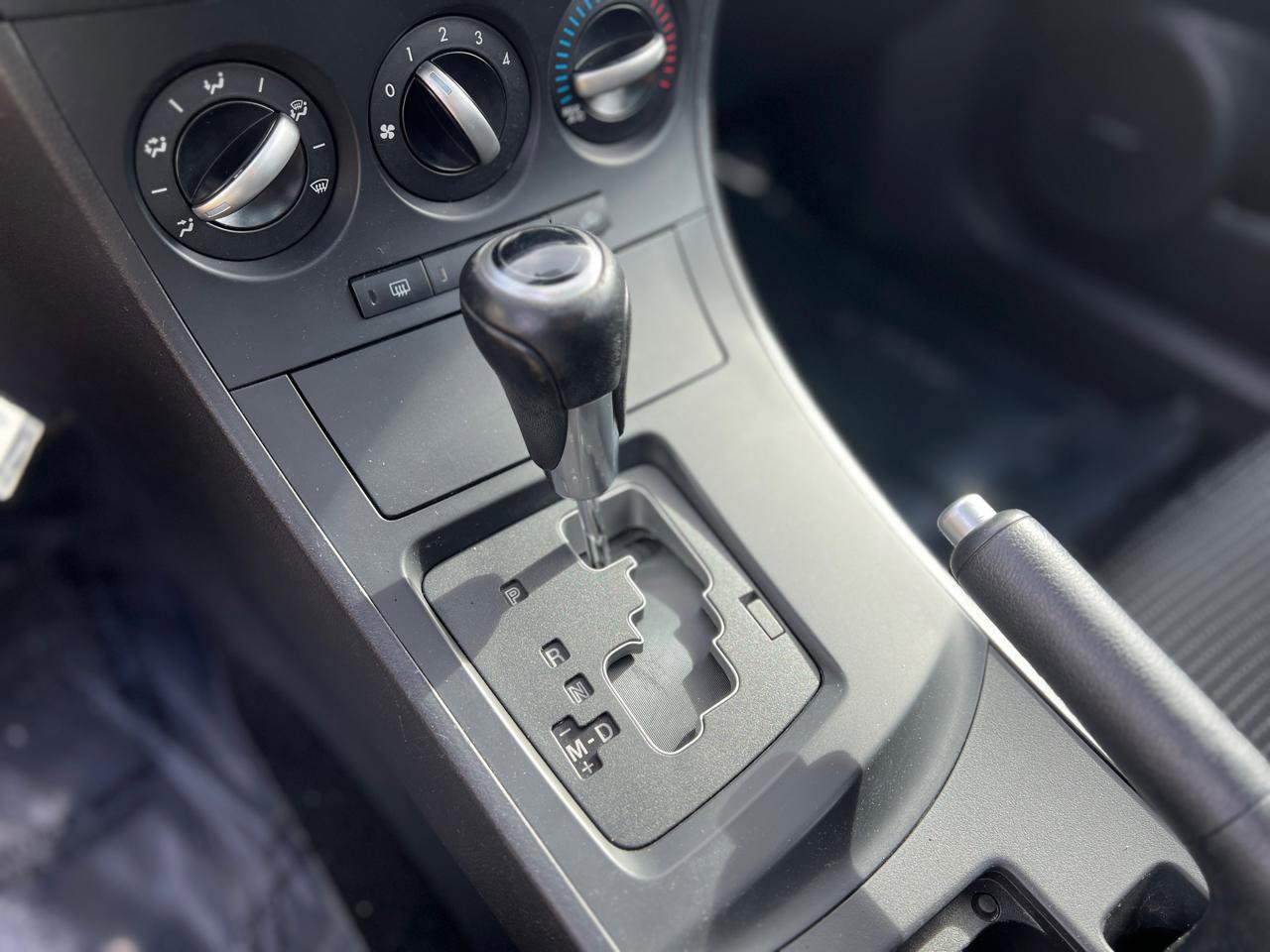 Used 2012 MAZDA MAZDA3 i Touring image 24