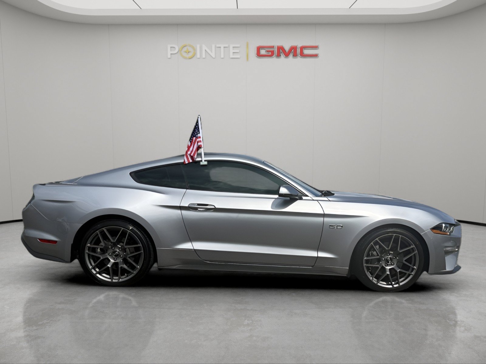 Used 2021 Ford Mustang GT Premium w/ Equipment Group 401A RWD image 9