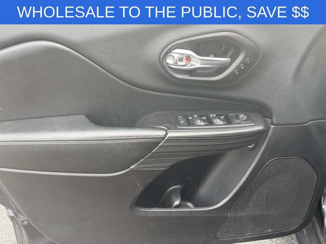 Used 2014 Jeep Cherokee Limited w/ Luxury Group FWD image 14