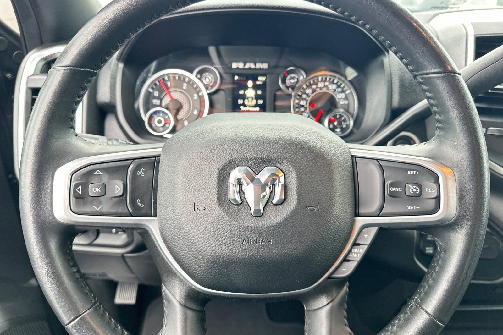 Used 2024 RAM 2500 Big Horn image 26