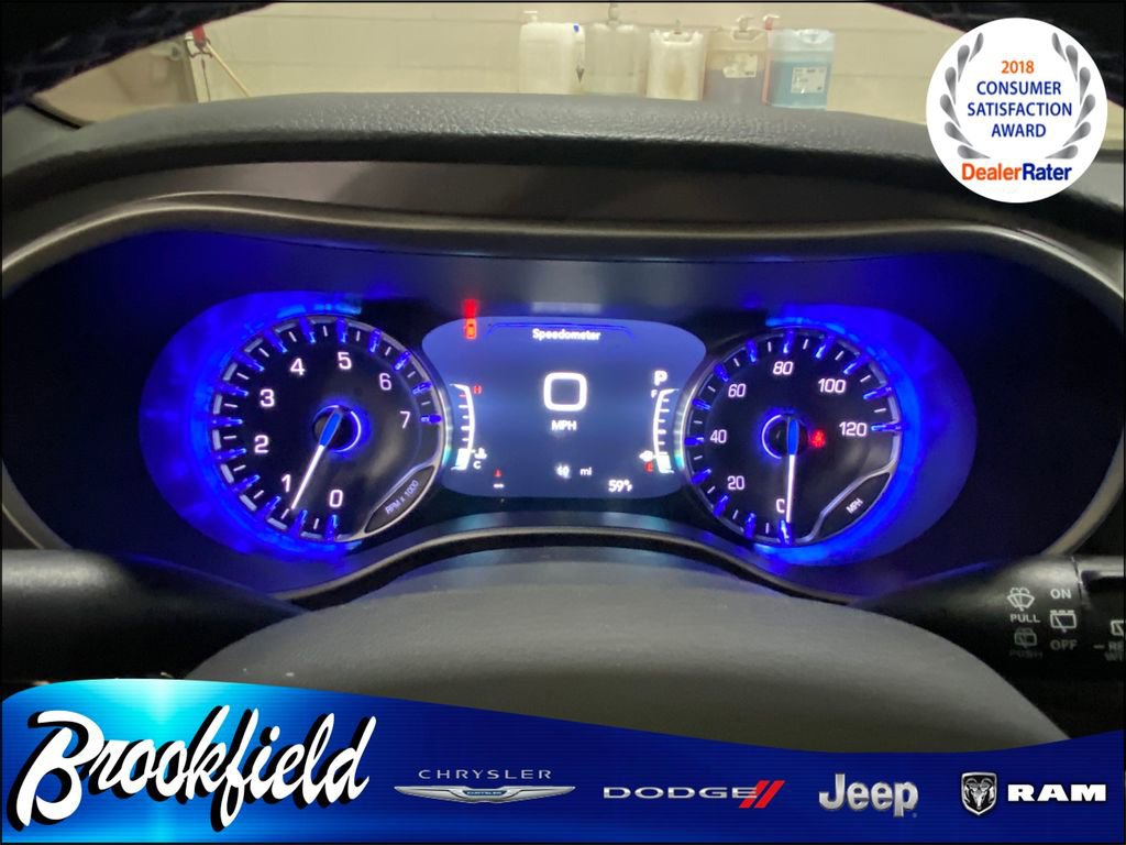 New 2026 Chrysler Pacifica Select FWD image 29