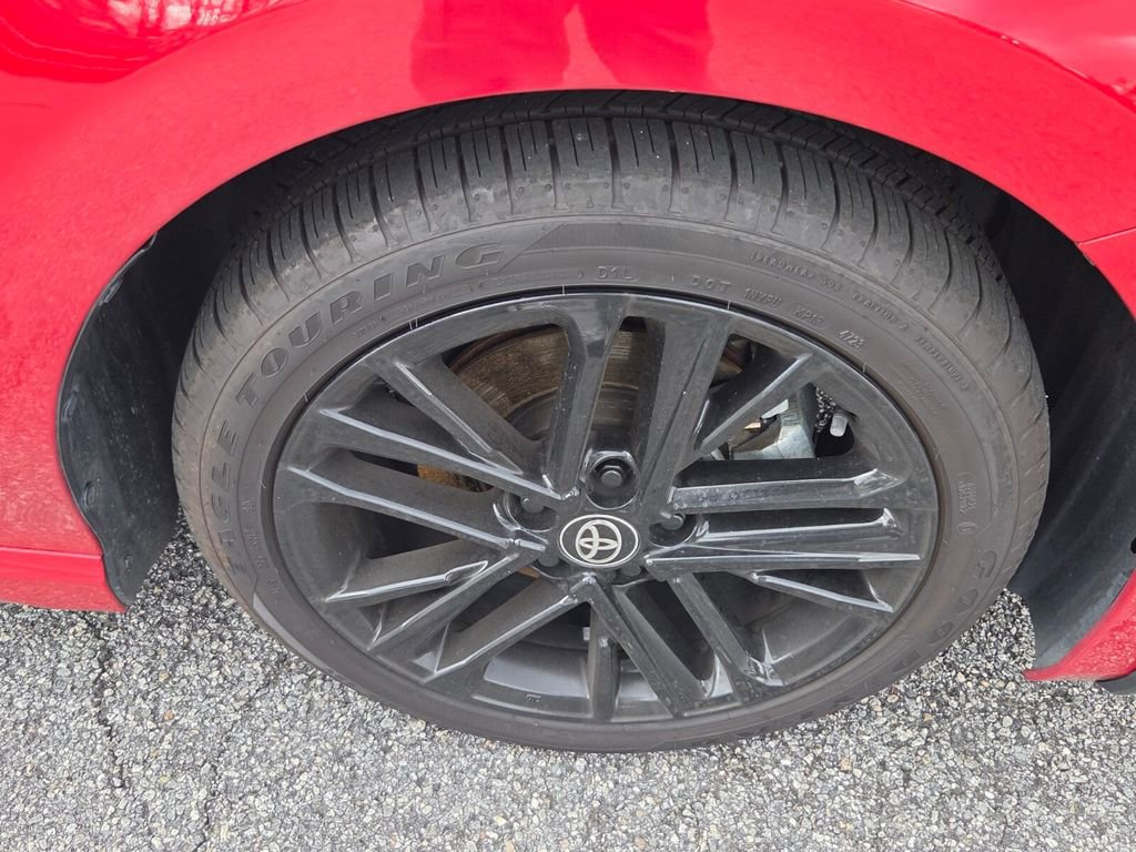 Used 2025 Toyota Camry SE image 16