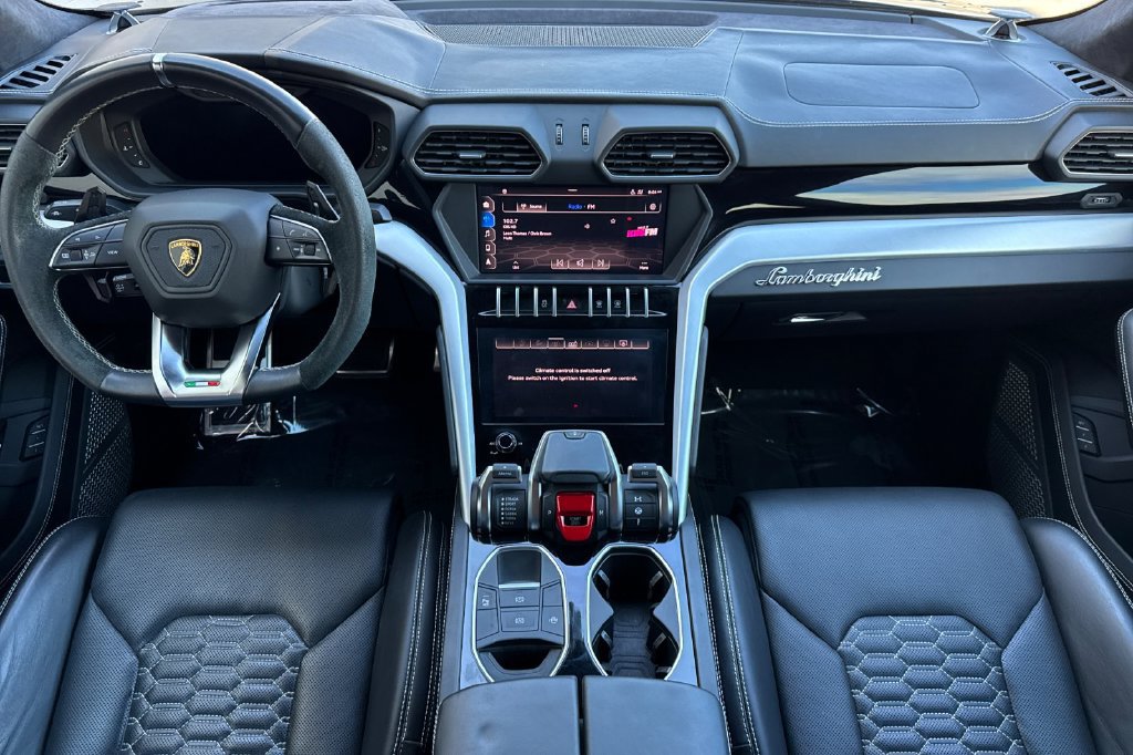 Used 2019 Lamborghini Urus AWD/4WD image 6