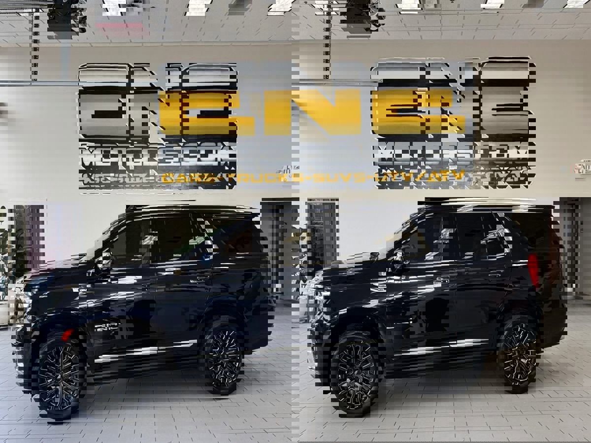 Used 2023 GMC Yukon Denali image 4