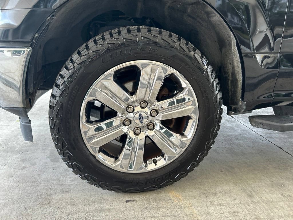 Used 2019 Ford F150 XLT w/ Equipment Group 302A Luxury AWD/4WD image 14