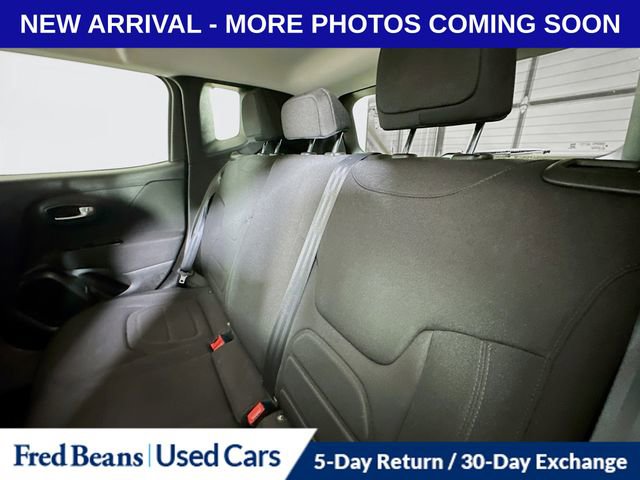 Used 2020 Jeep Renegade Latitude w/ Cold Weather Group AWD/4WD image 25