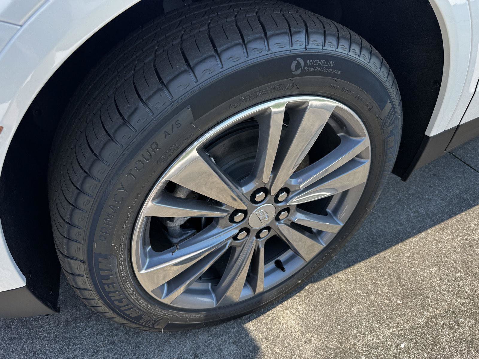 New 2026 Cadillac XT5 Premium Luxury FWD image 3