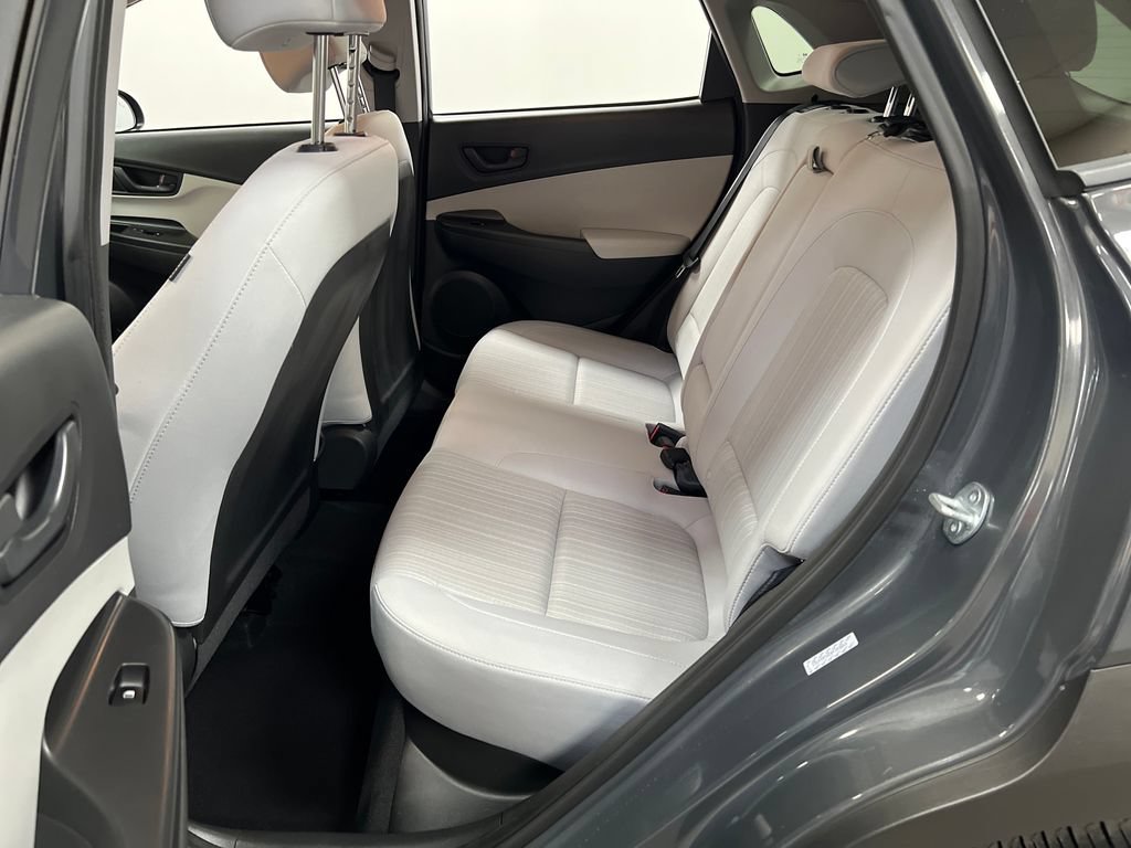 Used 2023 Hyundai Kona SEL AWD/4WD image 26