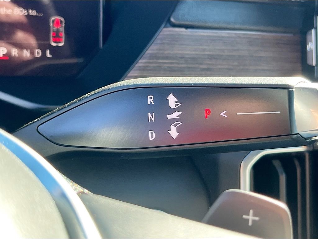 Used 2024 GMC Acadia Denali w/ Super Cruise Package image 16