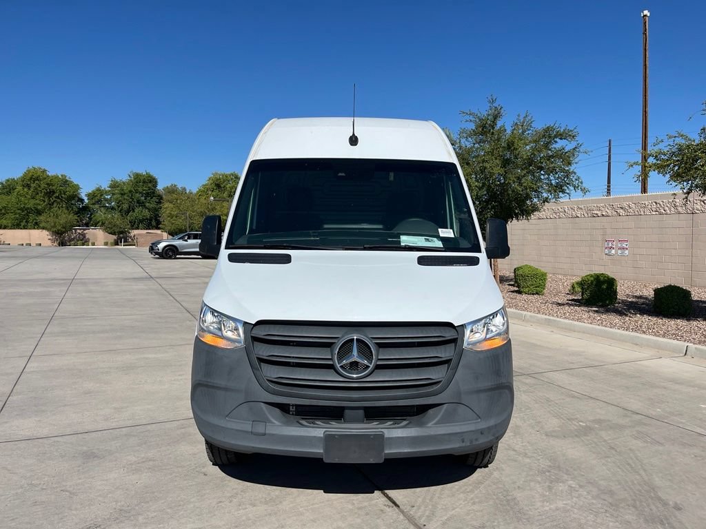 Used 2024 Mercedes-Benz Sprinter 3500 image 3