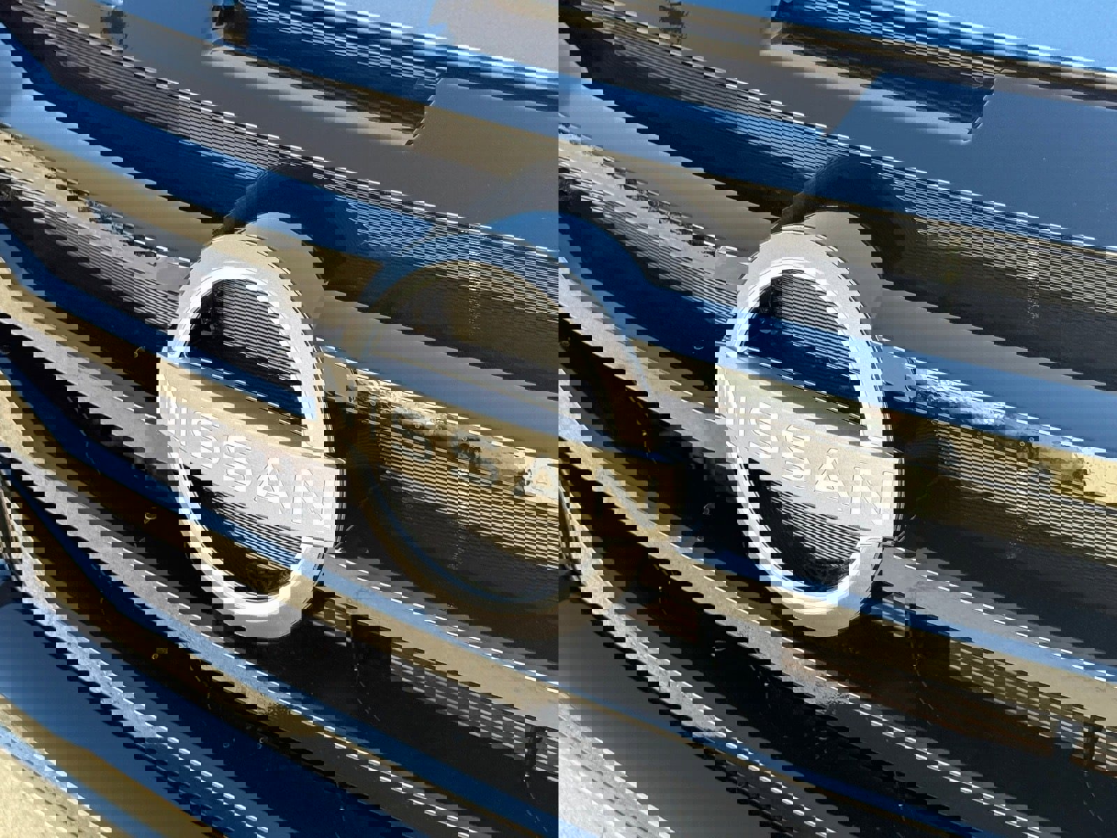 New 2025 Nissan Pathfinder SV image 12