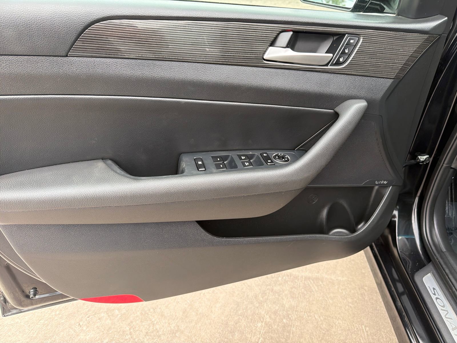 Used 2018 Hyundai Sonata Limited w/ Limited Ultimate Package 03 image 17