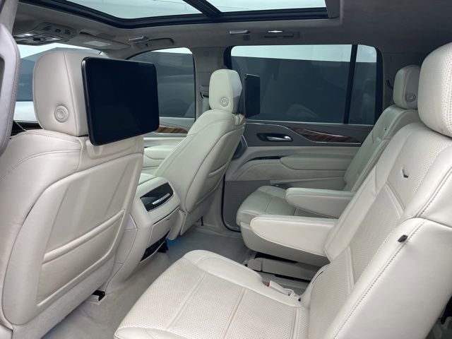 Used 2024 Cadillac Escalade ESV Sport Platinum AWD/4WD image 12