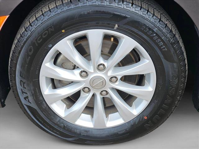 Used 2018 Chrysler Pacifica Touring-L image 22