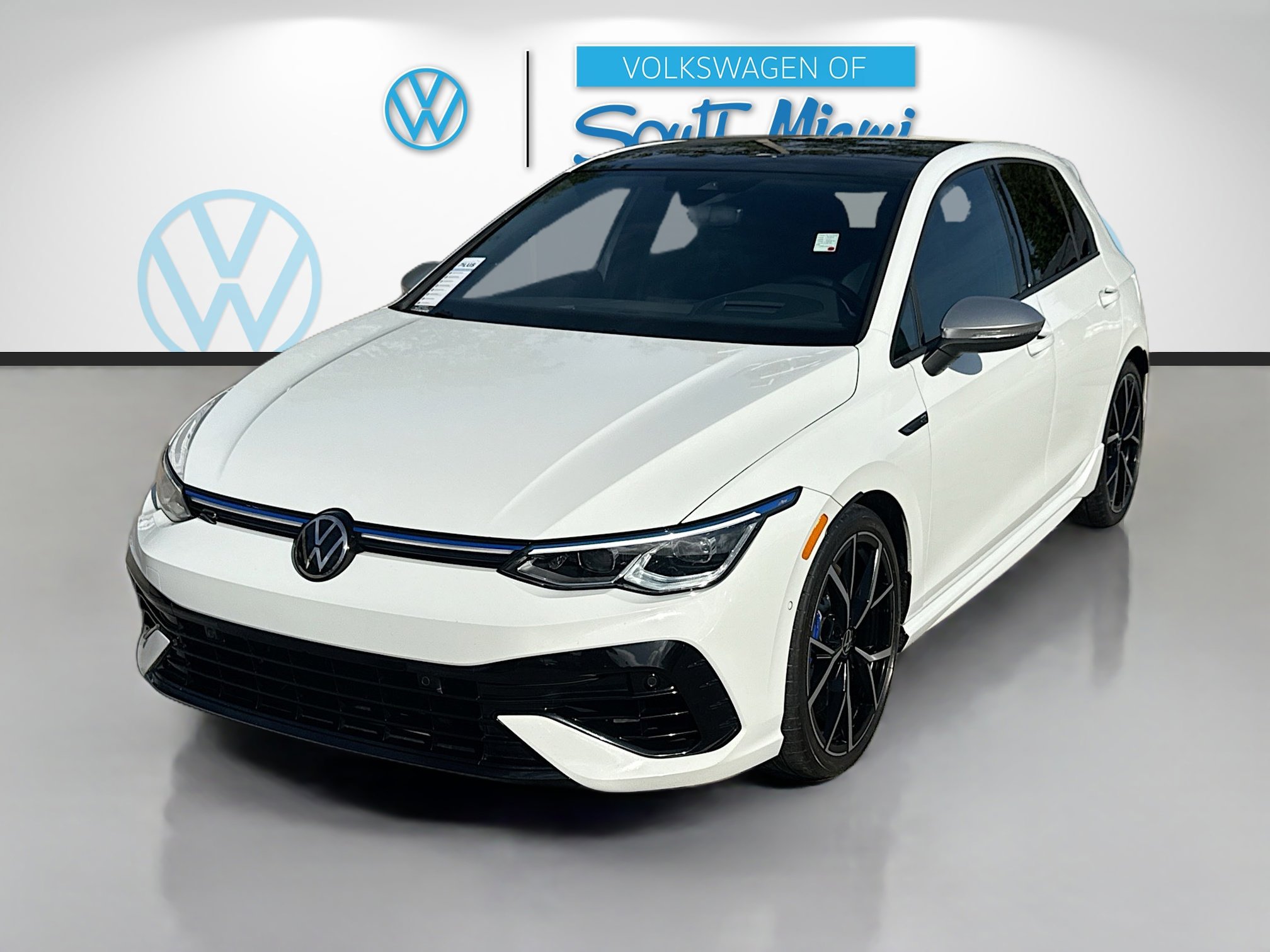 Certified 2023 Volkswagen Golf R AWD/4WD image 3