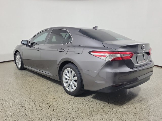 Used 2020 Toyota Camry LE FWD image 7