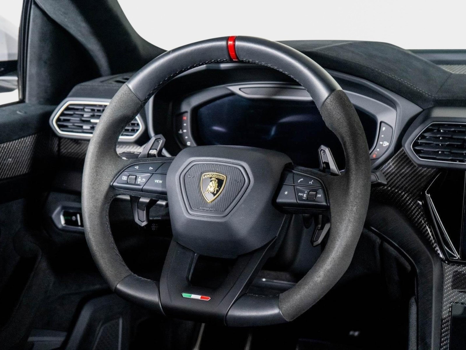 Used 2023 Lamborghini Urus Performante AWD/4WD image 27