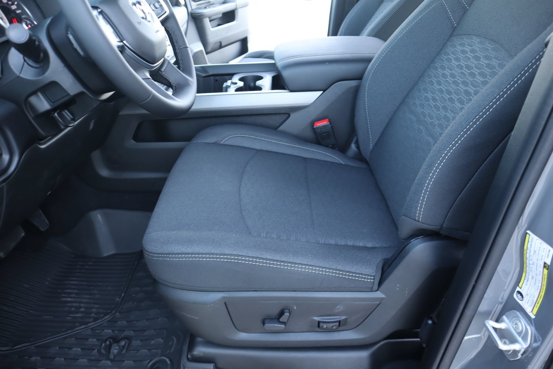 New 2027 RAM 2500 Big Horn AWD/4WD image 12