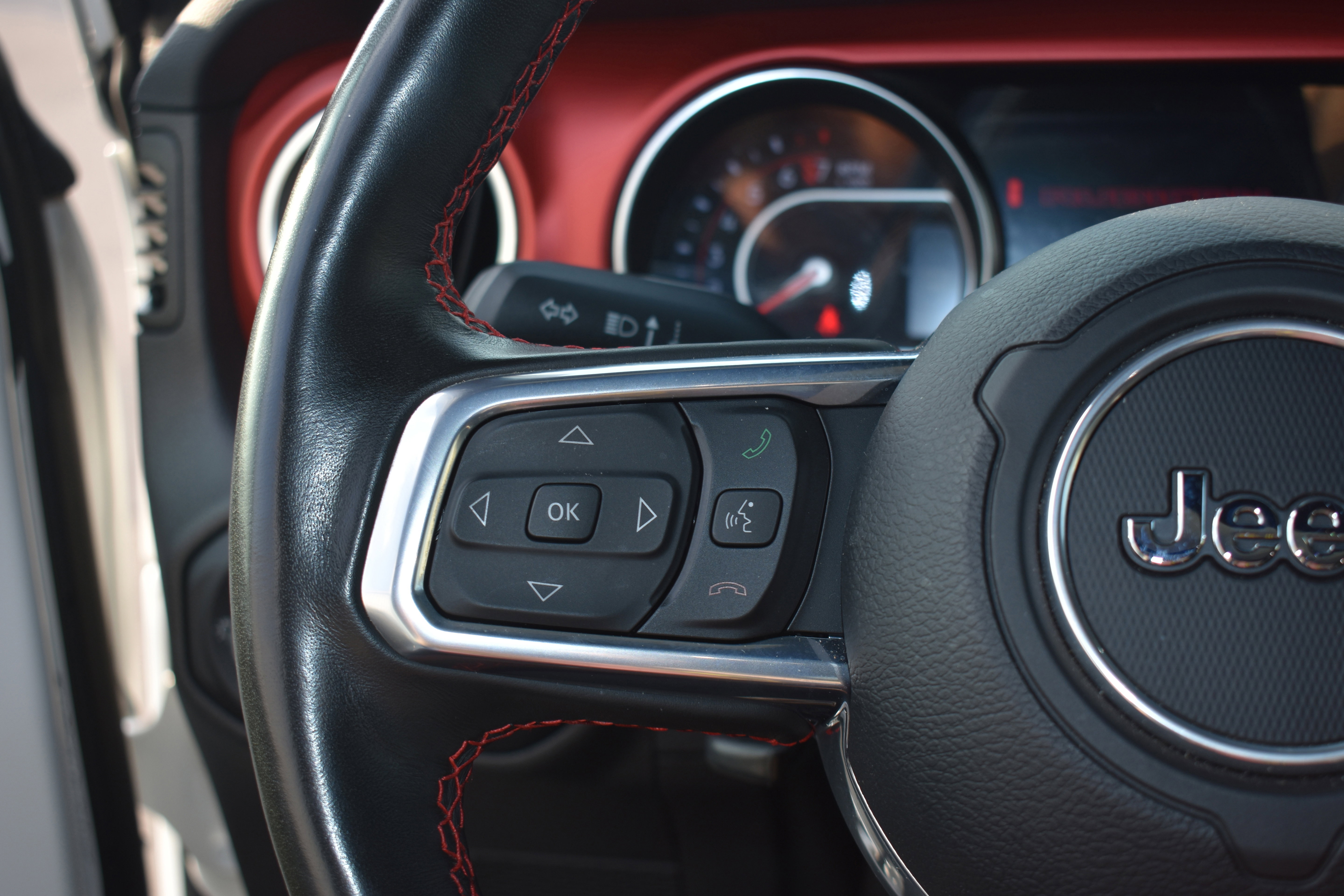 Used 2022 Jeep Wrangler Unlimited Rubicon w/ LED Lighting Group image 15