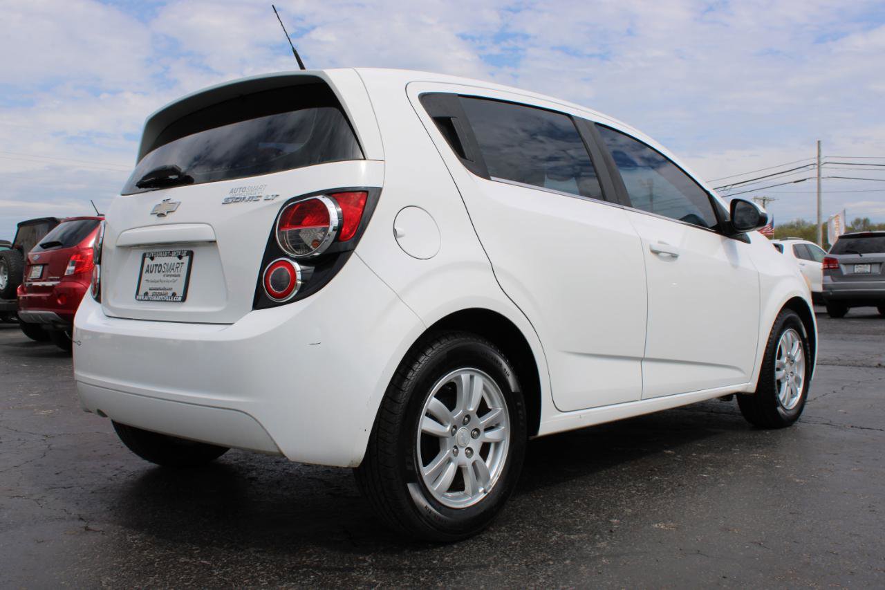 Used 2013 Chevrolet Sonic LT FWD image 4