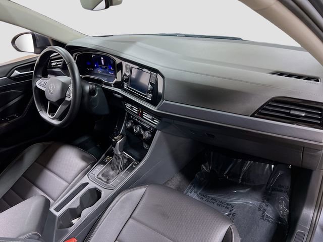 Used 2024 Volkswagen Jetta SE image 27