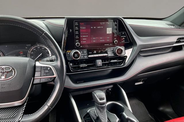 Used 2022 Toyota Highlander XSE image 9