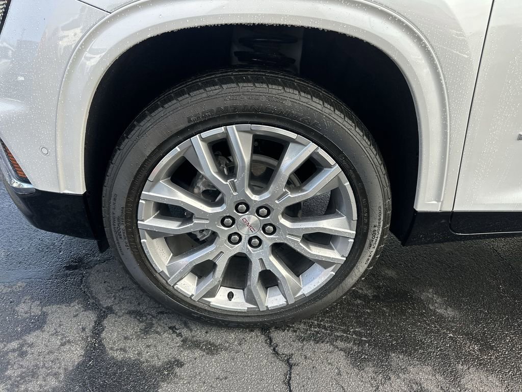 Used 2025 GMC Acadia Denali w/ Super Cruise Package image 10