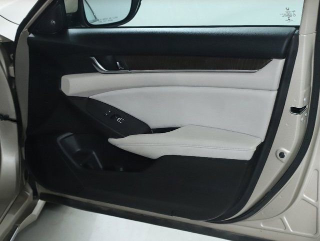 Used 2018 Honda Accord EX-L image 34