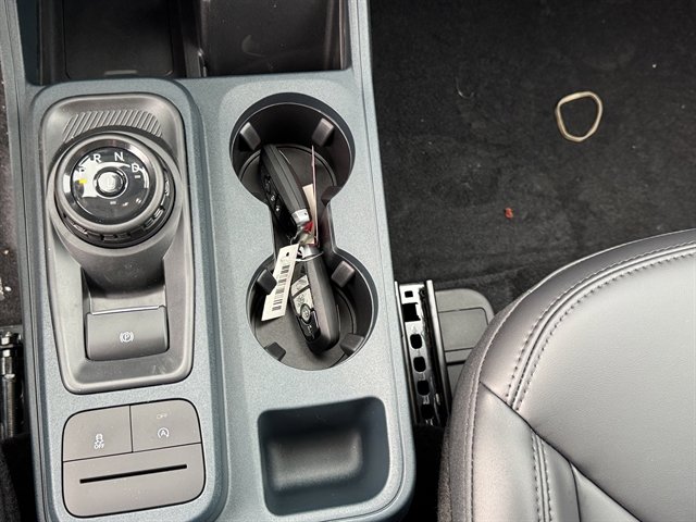 New 2026 Ford Maverick Lariat w/ Black Appearance Package image 19