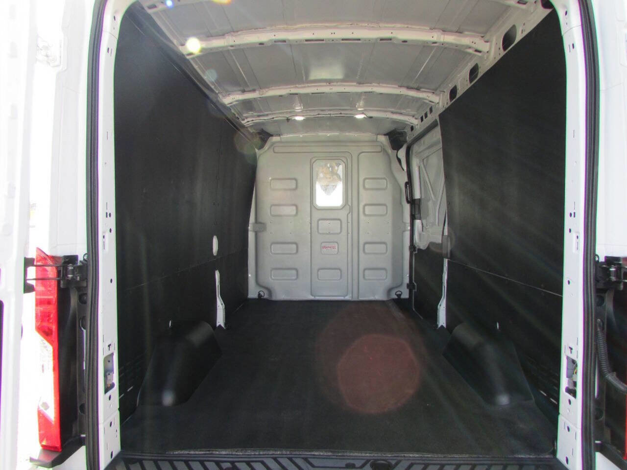 Used 2024 Ford Transit 250 148 Medium Roof Extended AWD w/ Load Area Protection Package image 22