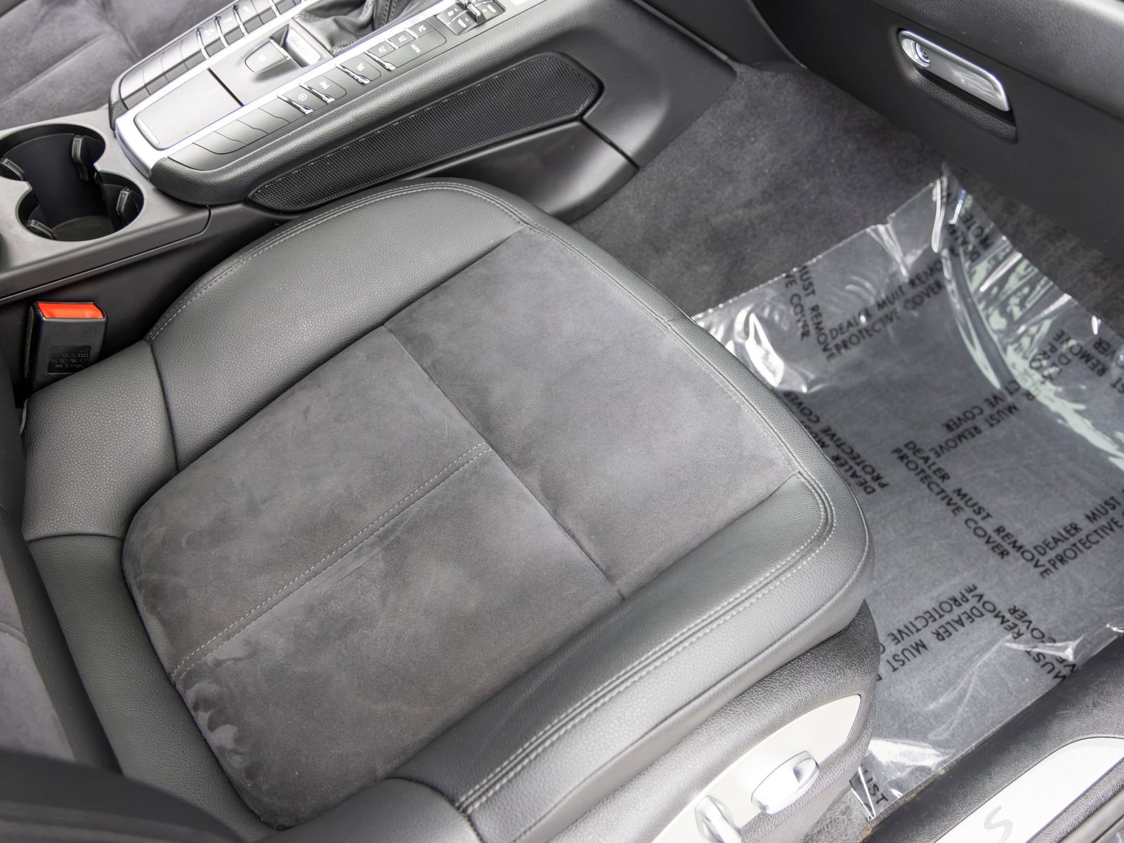 Certified 2021 Porsche Macan S AWD/4WD image 61