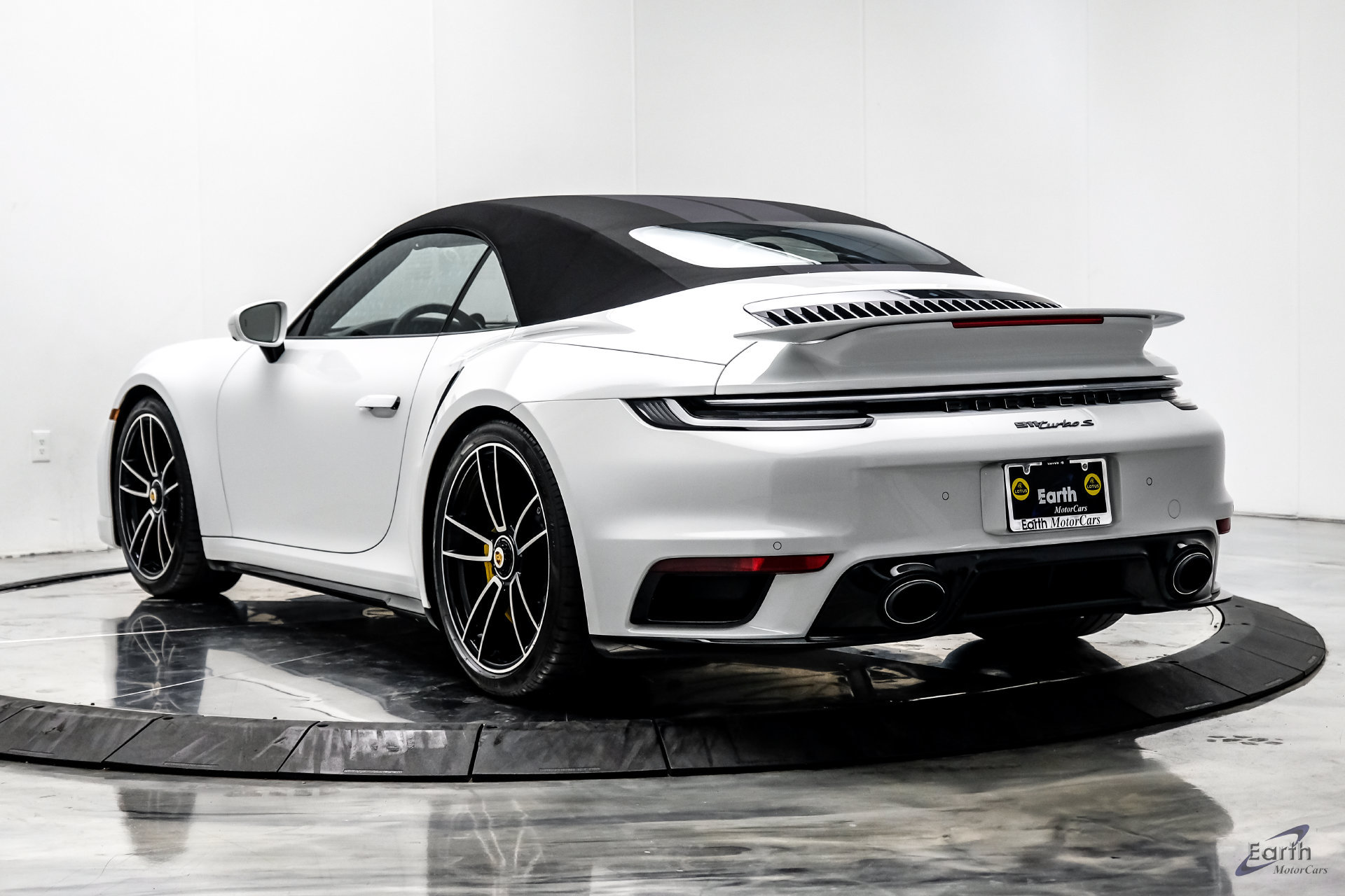 Used 2024 Porsche 911 Turbo S AWD/4WD image 13