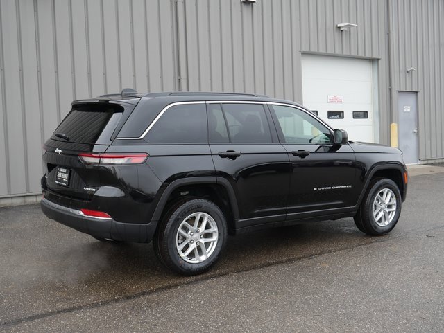 New 2025 Jeep Grand Cherokee Laredo X w/ Luxury Tech Group I image 13