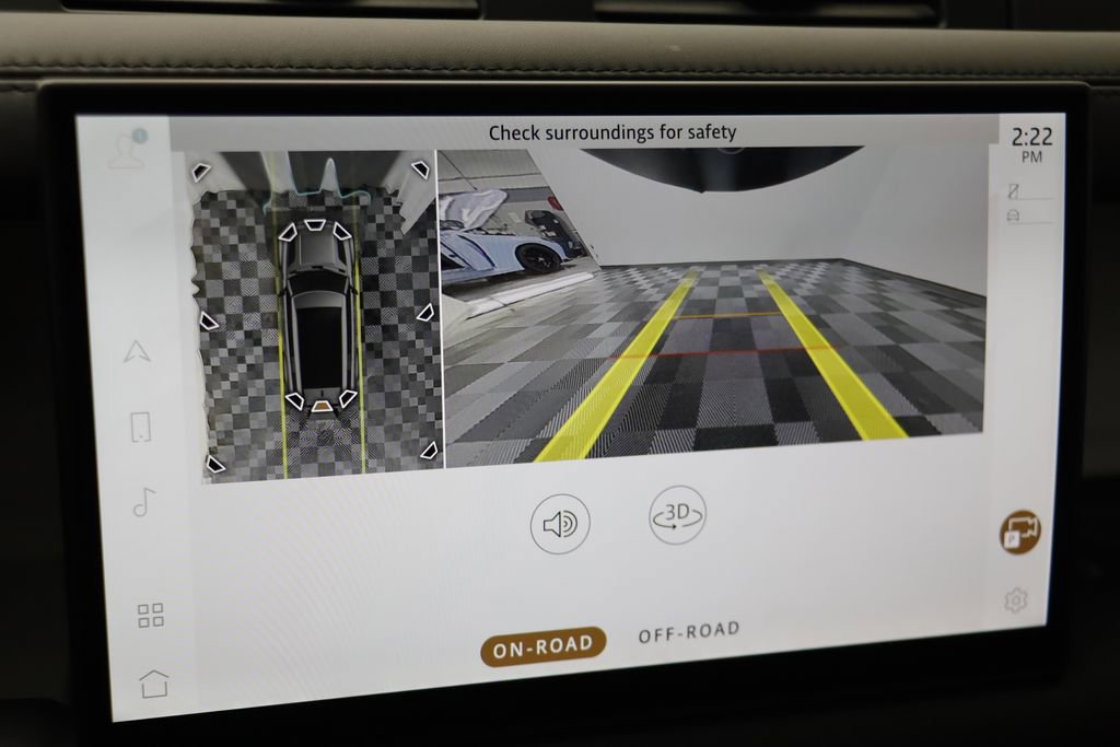 Used 2025 Land Rover Defender 130 S image 12