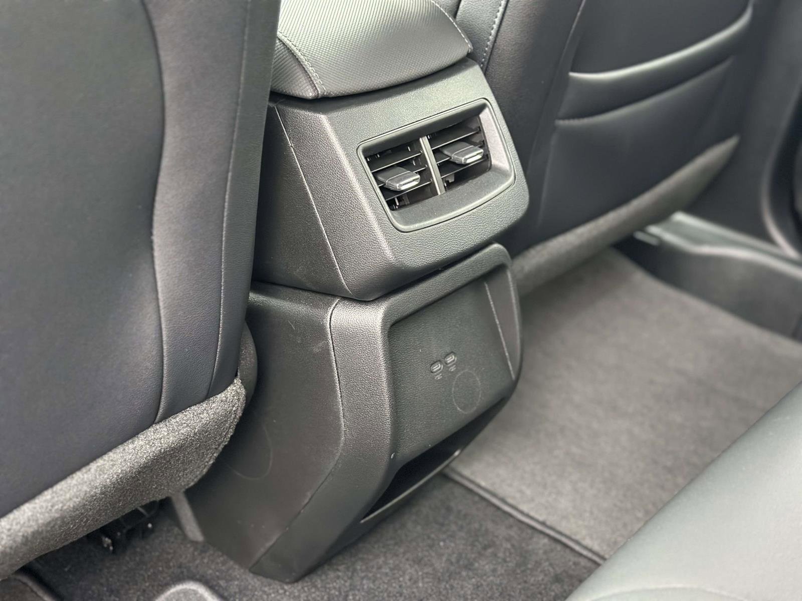 New 2026 Chevrolet Equinox EV LT image 9