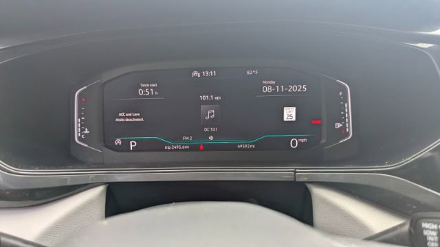 Used 2022 Volkswagen Taos SEL w/ Panoramic Sunroof Package image 32