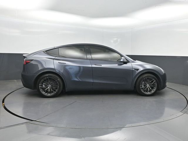 Used 2021 Tesla Model Y Long Range AWD/4WD image 26