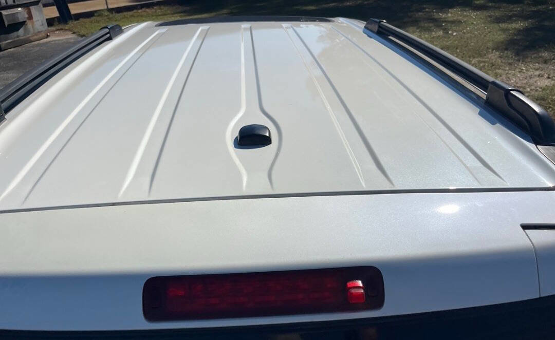 Used 2015 Ford Explorer XLT w/ Equipment Group 202B image 8