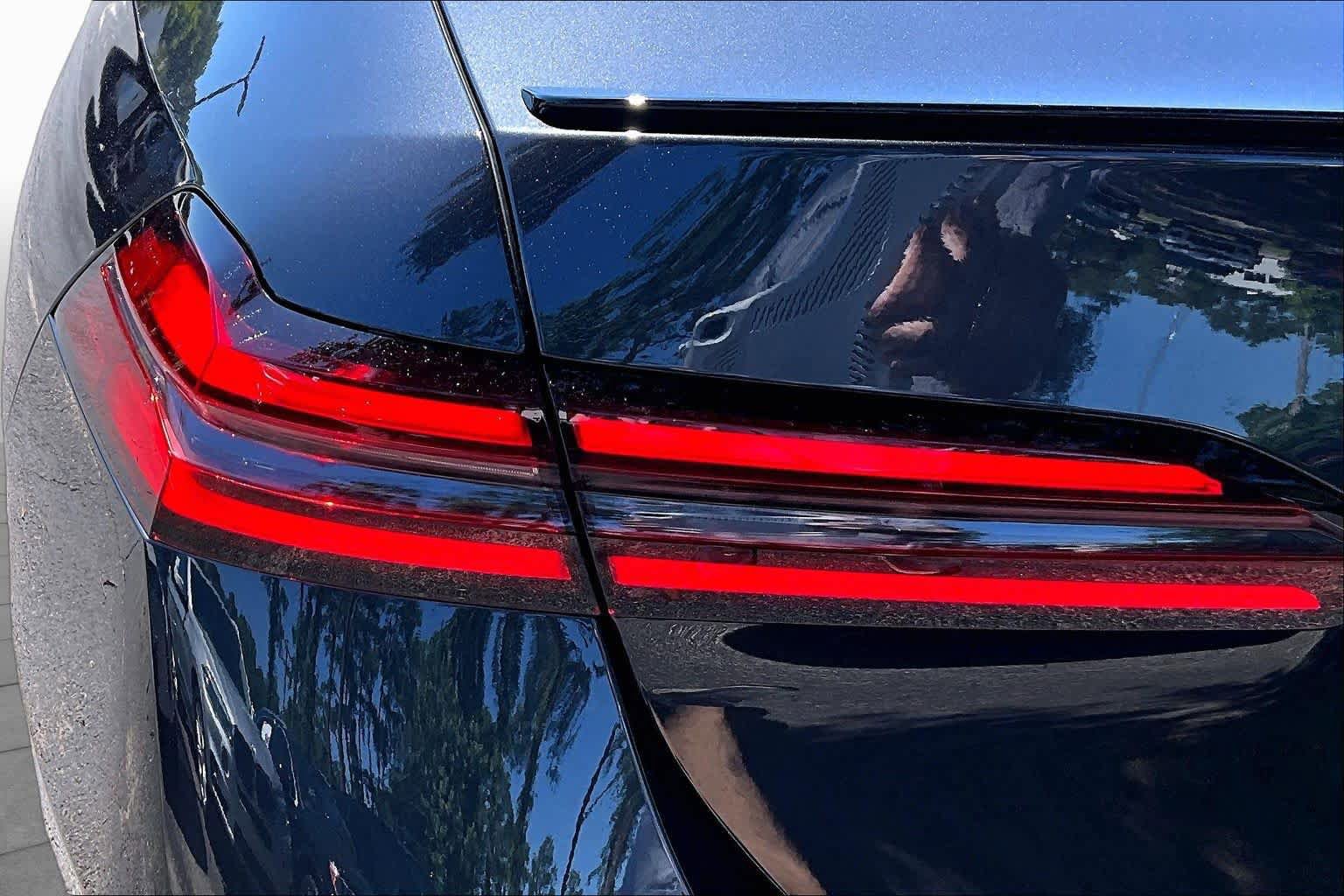 New 2027 BMW 530i RWD image 14
