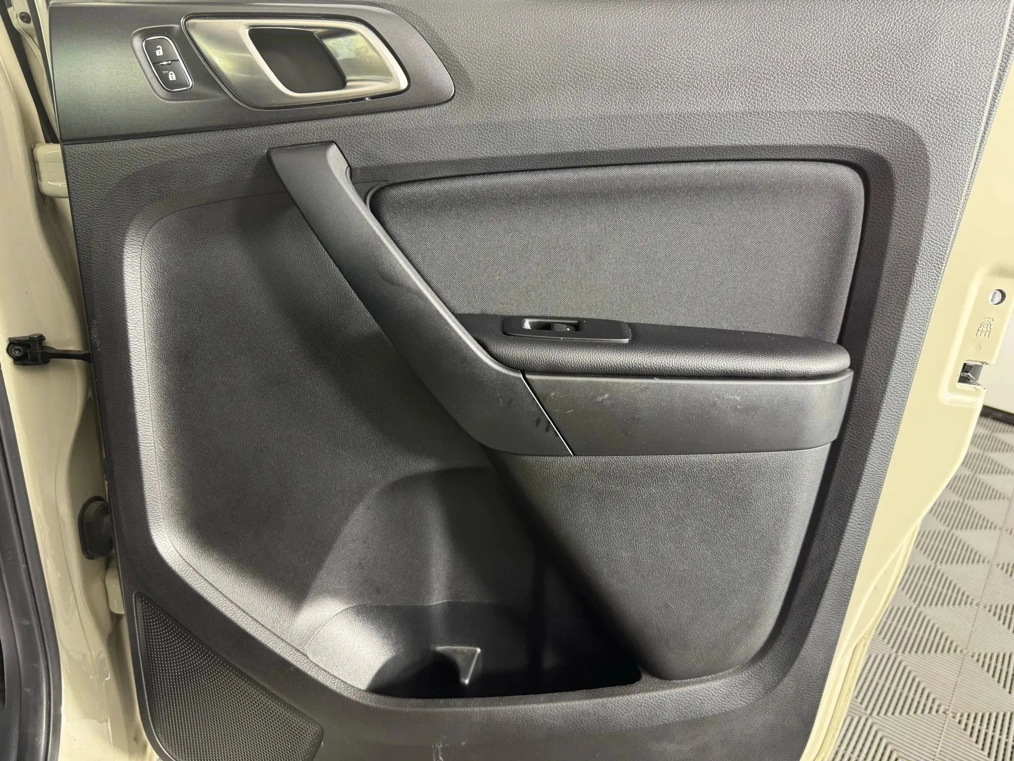 Used 2022 Ford Ranger XLT w/ Equipment Group 301A Mid image 40