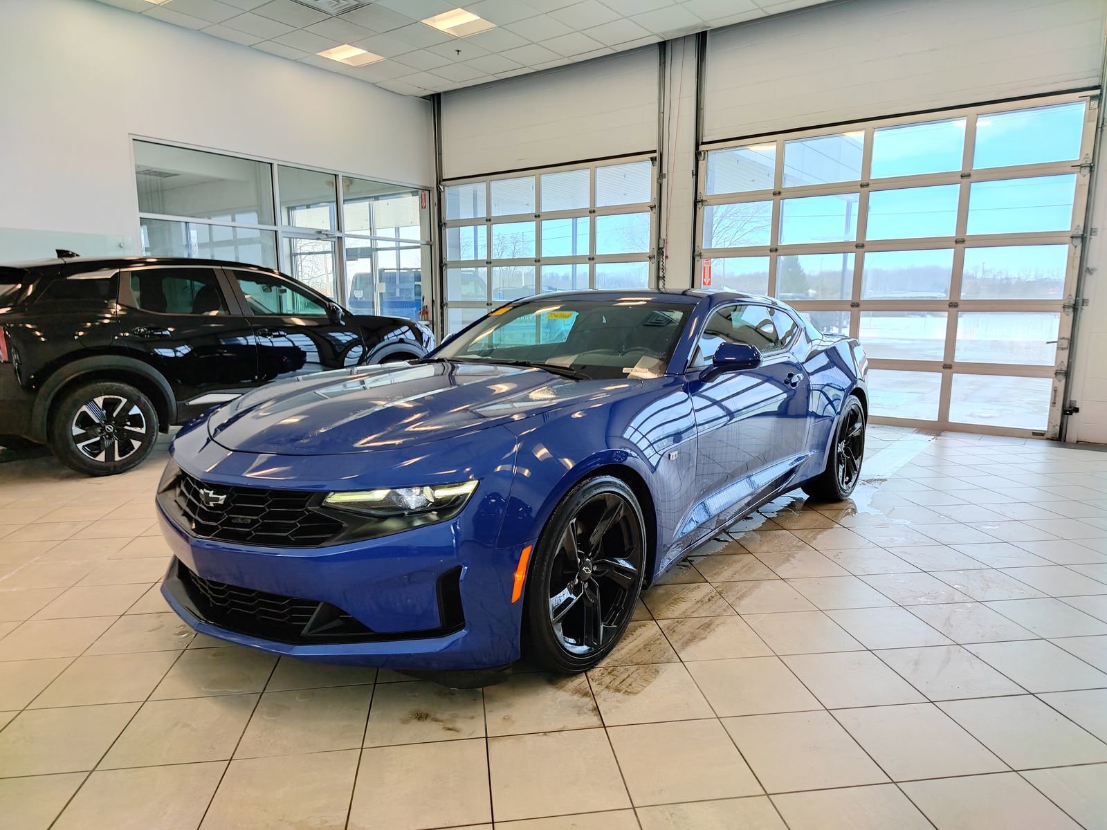 Used 2020 Chevrolet Camaro LT image 8